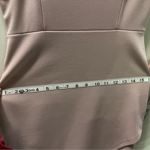 Rose asymmetrical dress - Picture 7 of 7